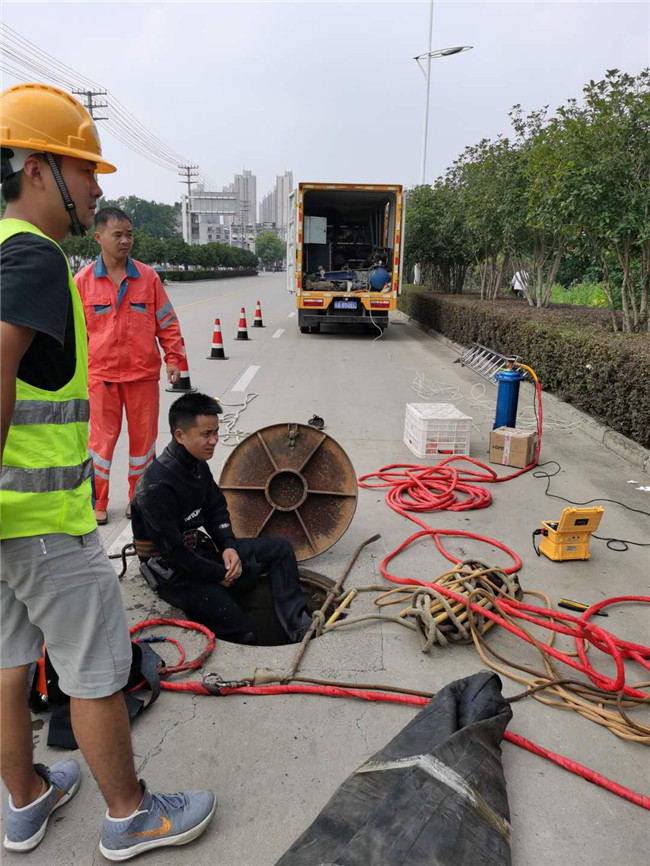 怀宁翻衬法管道修复技术主要工序